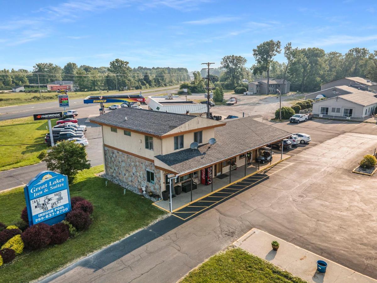 Great Lakes Inn & Suites South Haven Eksteriør bilde