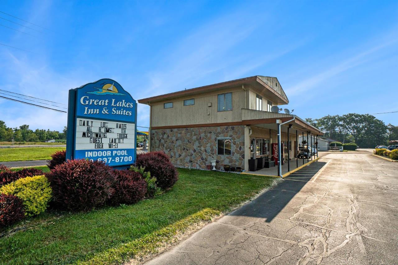 Great Lakes Inn & Suites South Haven Eksteriør bilde