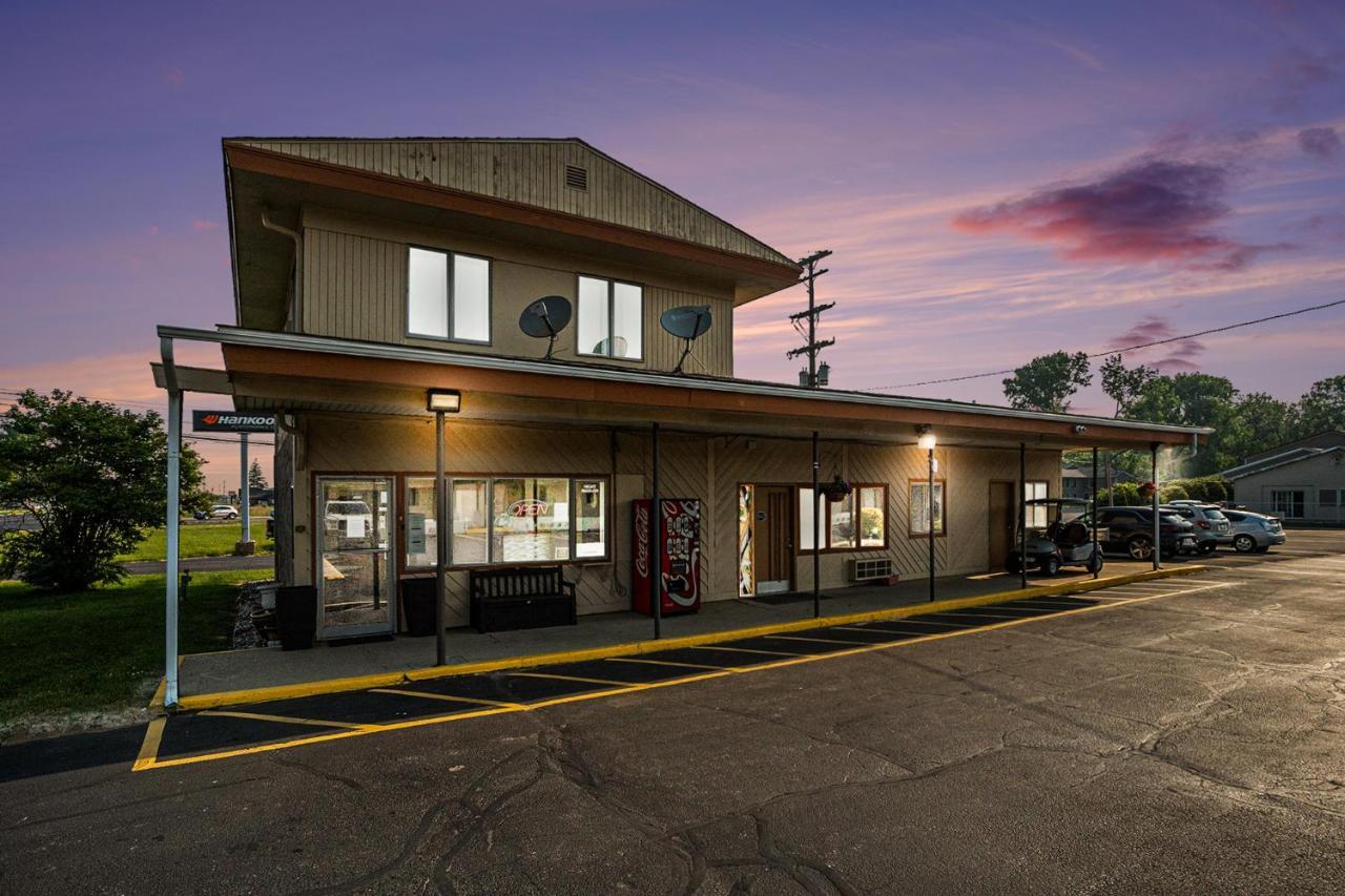 Great Lakes Inn & Suites South Haven Eksteriør bilde