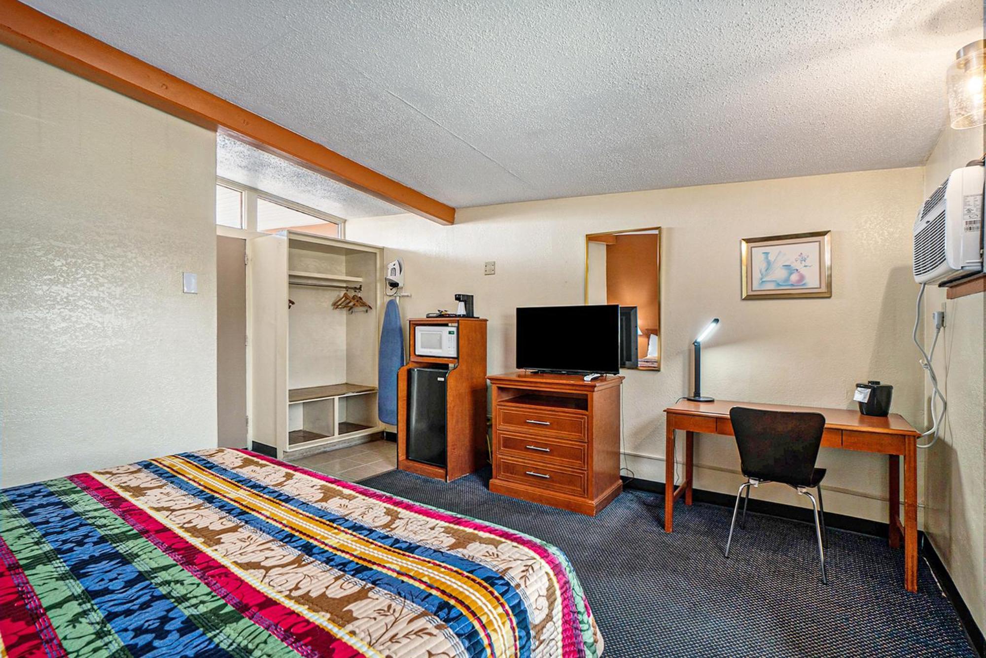 Great Lakes Inn & Suites South Haven Rom bilde