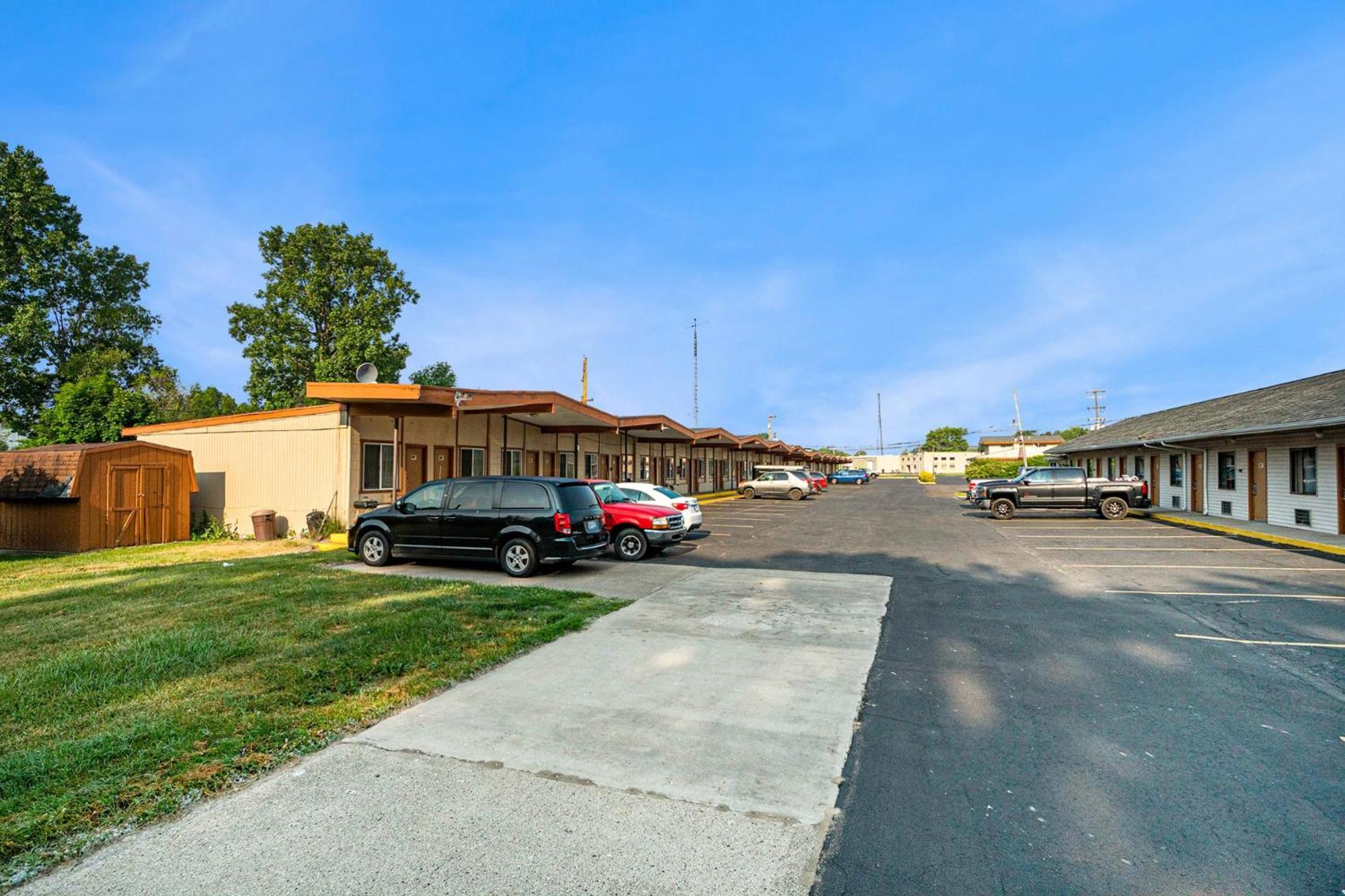 Great Lakes Inn & Suites South Haven Eksteriør bilde